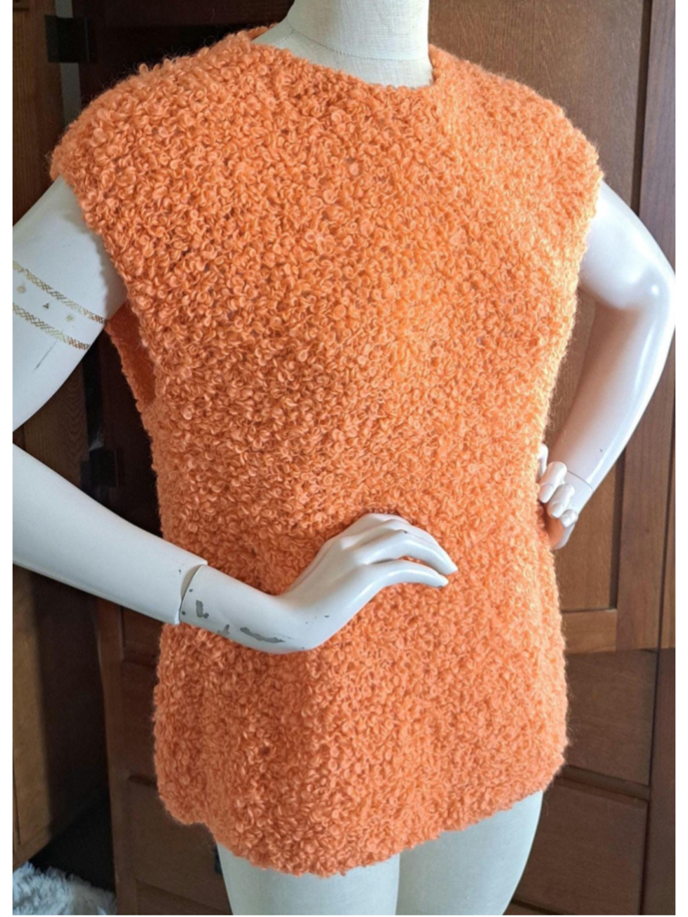 Vintage 70s Hand Knit in Italy Coral Orange Wool Vest Sweater Medium Large Mod